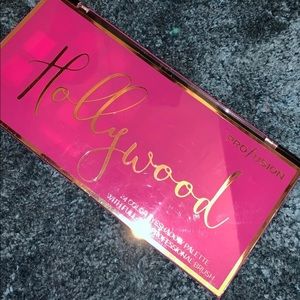 ProFusion Hollywood Eyeshadow Palette